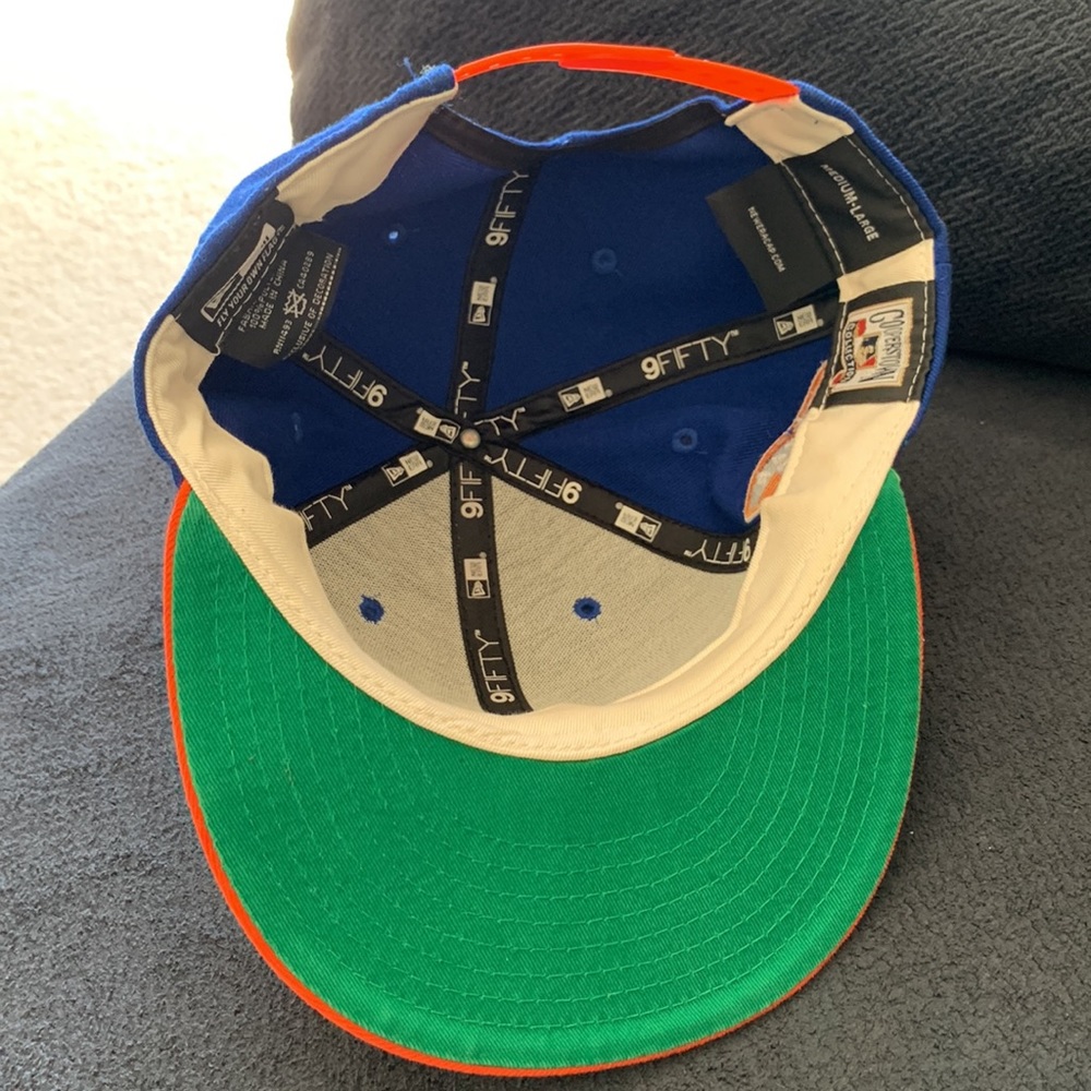 Snap back Hat - Picture 8 of 8